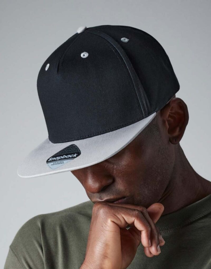 Panel Contrast Snapback. Cap merk Beechfield